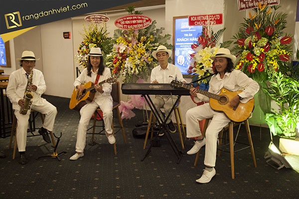 Cung cấp ban nhạc